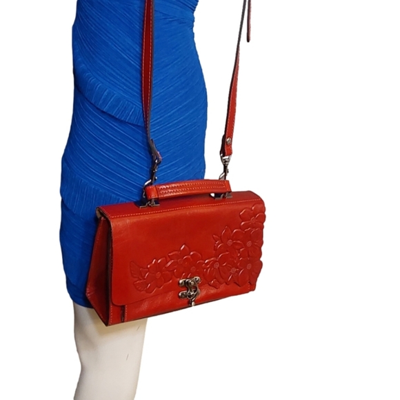 PATRICIA NASH HAND TOOLED LEATHER RED OX MEDIUM CROSSBODY BAG - Picture 2 of 12